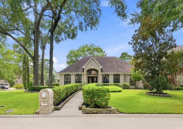 Photo 2 of Single family home for sale at 18903 Big Cypress Dr, Spring, TX 77388 | MLS# 81204400 | Listing updated on 2026-09-12