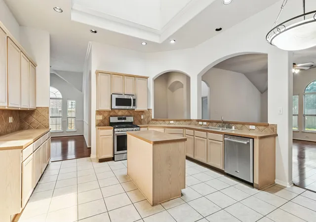 5th image of 31235 Windcrest Park Ln, Spring, TX 77386 | MLS# 21410897