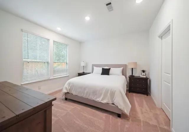 Photo 4 of Single family home for sale at 910 Silver Buckle Ln, Montgomery, TX 77356 | MLS# 46014905 | Listing updated on 2026-08-30