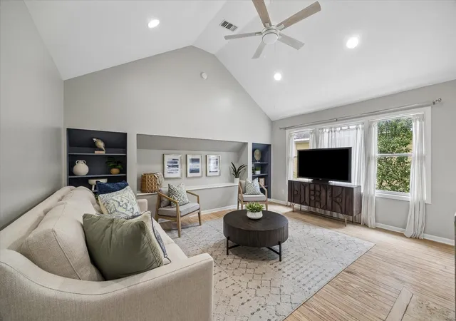 Photo 1 of Sale Pending at 1907 Norfolk St #B, Houston, TX 77098 | MLS# 30687346 | Listing updated on 2026-09-15