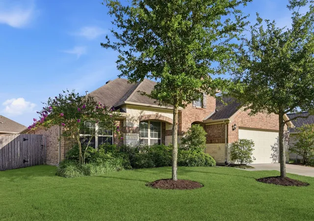 Photo 3 of Single family home for sale at 5214 Gerent Ln, Katy, TX 77493 | MLS# 11653326 | Listing updated on 2026-09-19