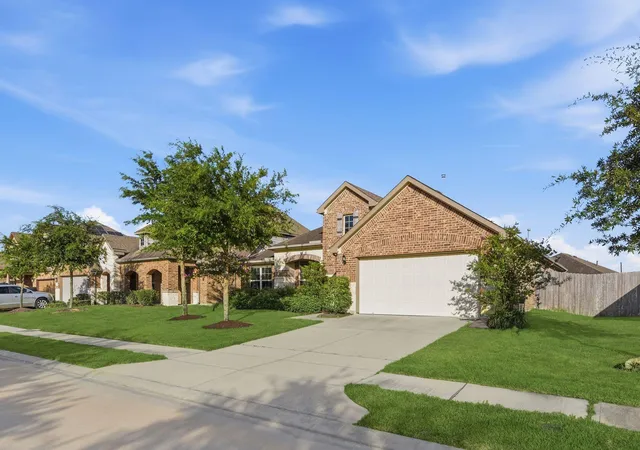 Photo 3 of Single family home for sale at 5214 Gerent Ln, Katy, TX 77493 | MLS# 11653326 | Listing updated on 2026-09-19