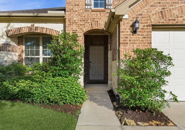 Photo 4 of Single family home for sale at 5214 Gerent Ln, Katy, TX 77493 | MLS# 11653326 | Listing updated on 2026-09-19