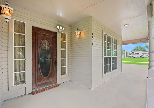 2nd image of 2203 Shouse Rd, Santa Fe, TX 77510 | MLS# 67533024