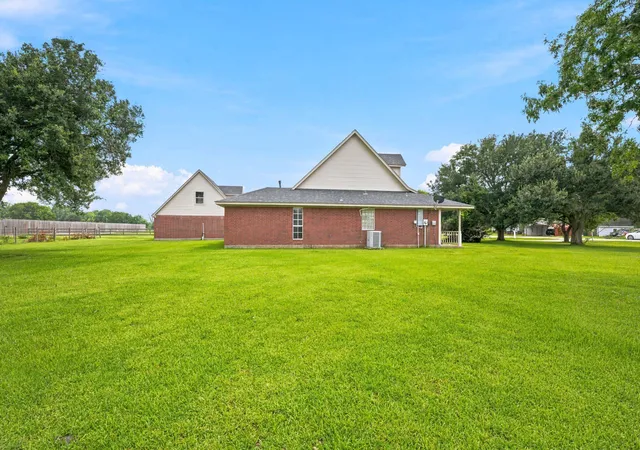35th image of 2203 Shouse Rd, Santa Fe, TX 77510 | MLS# 67533024