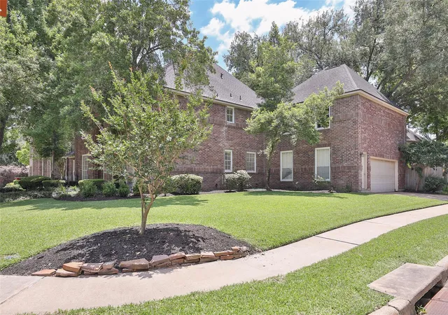 Photo 2 of Single family home for sale at 2015 Pecan Trl Dr, Richmond, TX 77406 | MLS# 21098062 | Listing updated on 2026-09-09