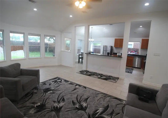 Photo 4 of Single family home for sale at 21506 Wellsford Glen Dr, Katy, TX 77449 | MLS# 983314 | Listing updated on 2026-09-15