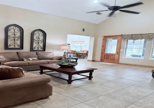 Photo 4 of Sale Pending at 21550 & 21554 Mueschke Rd, Tomball, TX 77377 | MLS# 81390094 | Listing updated on 2026-08-19