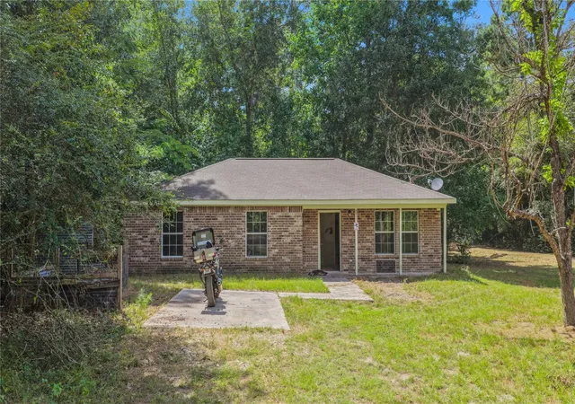Photo 2 of Single family home for sale at 1215 Trinlady Park Rd, Trinity, TX 75862 | MLS# 61098341 | Listing updated on 2026-09-10