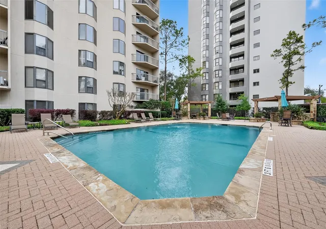 image of 661 Bering Dr, Houston, TX 77057