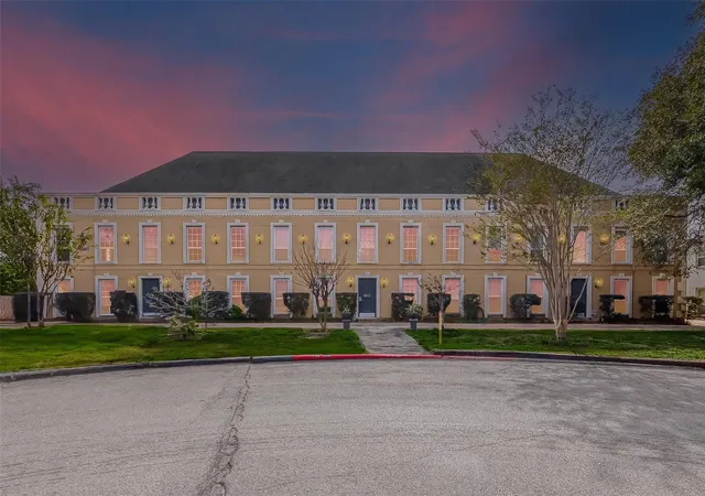 1st image of 5200 Arboles Dr #2, Houston, TX 77035 | MLS# 90996694