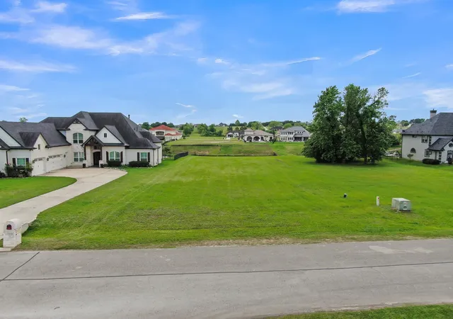 Photo 1 of Land for sale at 11617 Grand View Dr, Montgomery, TX 77356 | MLS# 15250413 | Listing updated on 2026-07-17