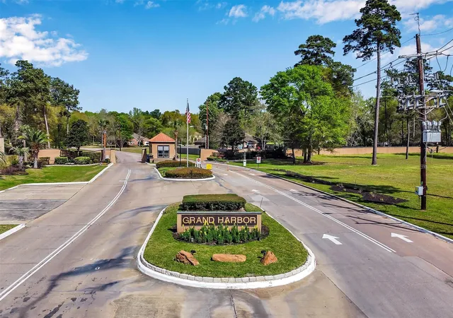 Photo 3 of Land for sale at 11617 Grand View Dr, Montgomery, TX 77356 | MLS# 15250413 | Listing updated on 2026-07-17