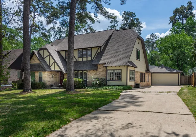 Homes for sale in Spring, TX | 6411 Northway Dr, Spring, TX 77389 | MLS# 48163456