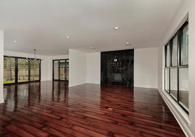 4th image of 29 N Havenridge Dr, The Woodlands, TX 77381 | MLS# 57407236