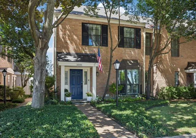 1st image of 1006 Augusta Dr #123, Houston, TX 77057 | MLS# 29586805