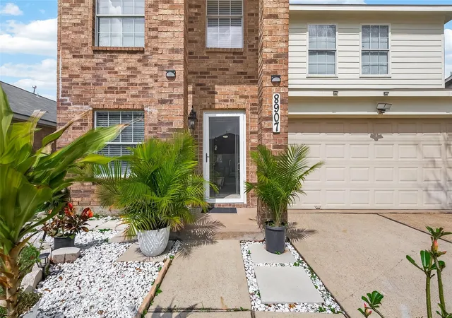 Photo 1 of Sale Pending at 8907 Rainesville Ln, Houston, TX 77075 | MLS# 38493171 | Listing updated on 2026-08-31