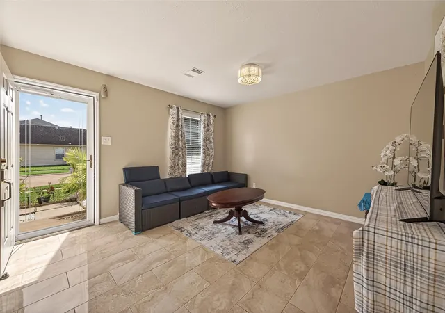 Photo 3 of Sale Pending at 8907 Rainesville Ln, Houston, TX 77075 | MLS# 38493171 | Listing updated on 2026-08-31