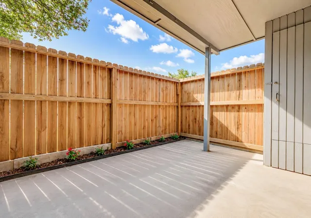 1st image of 9700 Leawood Blvd #201, Houston, TX 77099 | MLS# 87718970