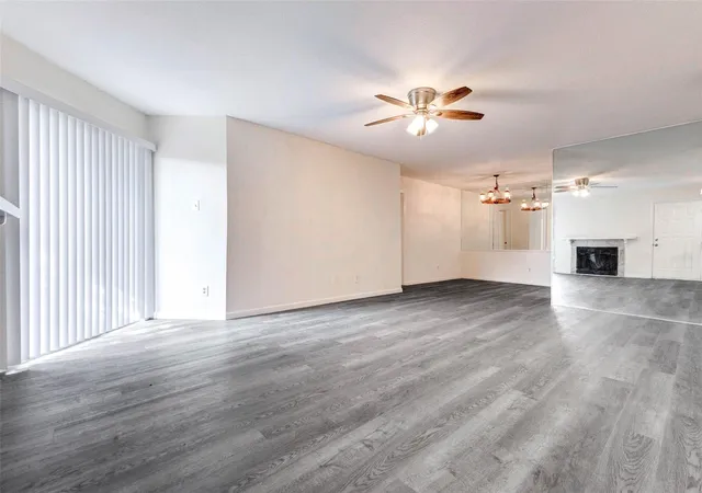 3rd image of 9700 Leawood Blvd #201, Houston, TX 77099 | MLS# 87718970