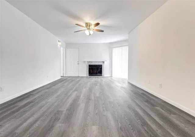 5th image of 9700 Leawood Blvd #201, Houston, TX 77099 | MLS# 87718970