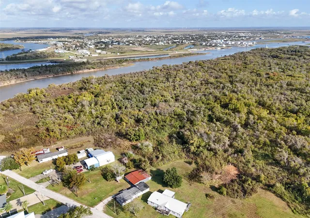 Homes for sale in Matagorda, TX | 686 County Road 257, Matagorda, TX 77457 | MLS# 43732700