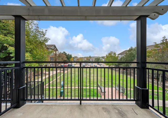 Homes for sale in College Station, TX | 1725 Harvey Mitchell Parkway, College Station, TX 77840 | Houzeo