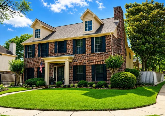 Photo 2 of Single family home for sale at 10923 Hickory Tree Ct, Houston, TX 77065 | MLS# 3584861 | Listing updated on 2026-09-10