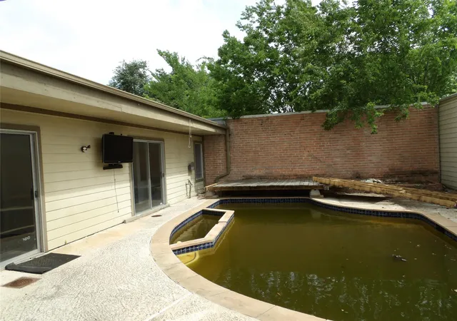 18th image of 10758 Boardwalk St, Houston, TX 77042 | MLS# 29213376