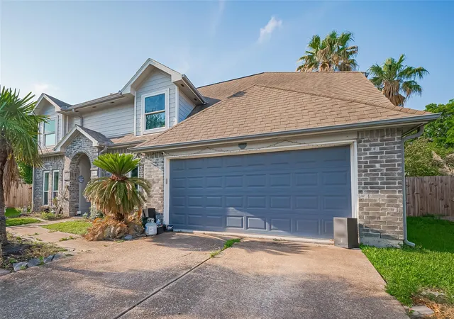 2nd image of 606 Oak Hill Dr, Kemah, TX 77565 | MLS# 86363389