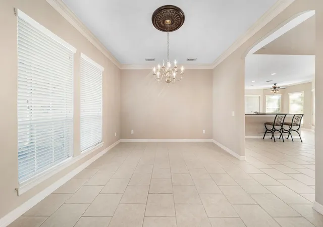 Photo 4 of Single family home for sale at 14911 Hyde Park Pl, Houston, TX 77069 | MLS# 24438389 | Listing updated on 2026-07-05
