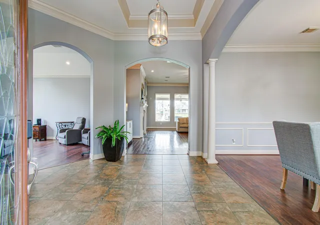 Photo 4 of Sale Pending at 7511 Shadow Ter Ln, Richmond, TX 77407 | MLS# 43009860 | Listing updated on 2026-09-21