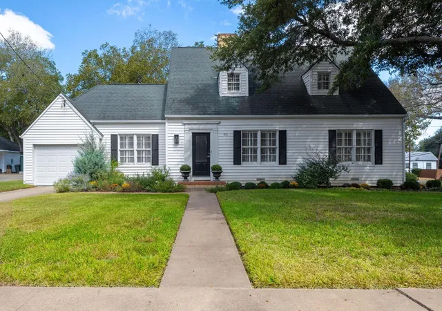 Photo 1 of Single family home for sale at 901 Anderson St, Schulenburg, TX 78956 | MLS# 38011130 | Listing updated on 2026-08-26