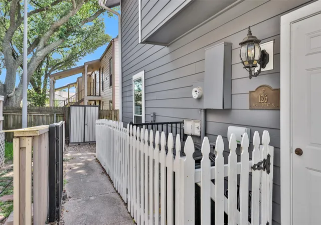 35th image of 126 April Point Dr N, Montgomery, TX 77356 | MLS# 10392361