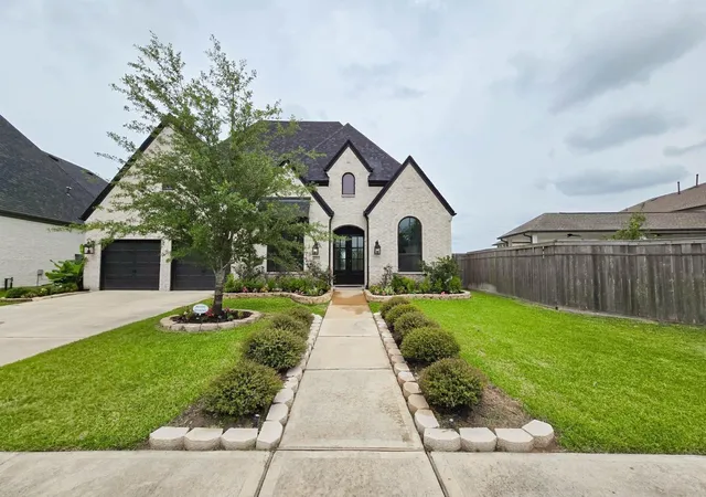 1st image of 1722 Pleasant Grove Dr, Missouri City, TX 77459 | MLS# 62993255