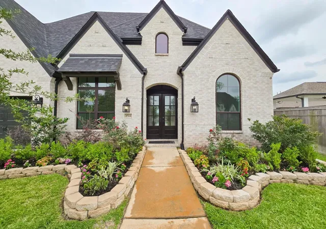2nd image of 1722 Pleasant Grove Dr, Missouri City, TX 77459 | MLS# 62993255