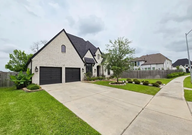 5th image of 1722 Pleasant Grove Dr, Missouri City, TX 77459 | MLS# 62993255