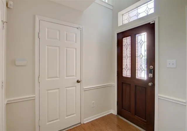 Photo 3 of Townhouse for sale at 2349 Jackson St, Houston, TX 77004 | MLS# 19919755 | Listing updated on 2026-08-29