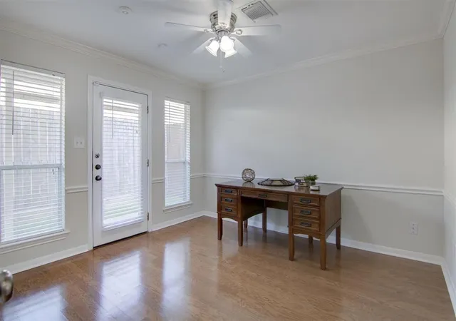 Photo 4 of Townhouse for sale at 2349 Jackson St, Houston, TX 77004 | MLS# 19919755 | Listing updated on 2026-08-29