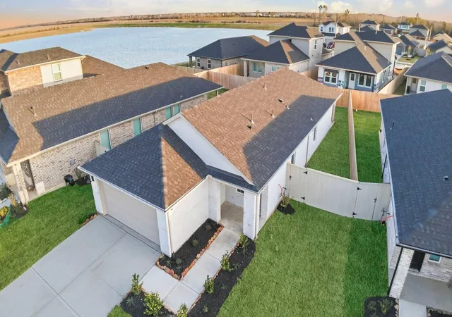 Photo 3 of Sale Pending at 3429 Horseshoe Trl Rd, League City, TX 77511 | MLS# 24542062 | Listing updated on 2026-09-09
