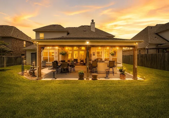 Photo 3 of Single family home for sale at 13859 Shoreline Dr, Willis, TX 77318 | MLS# 62439209 | Listing updated on 2026-09-15