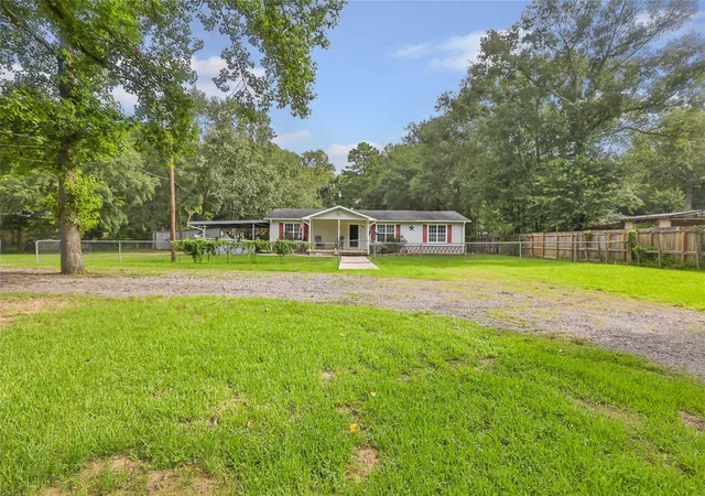 1st image of 112 Lone Pine Dr, Huffman, TX 77336 | MLS# 53670268