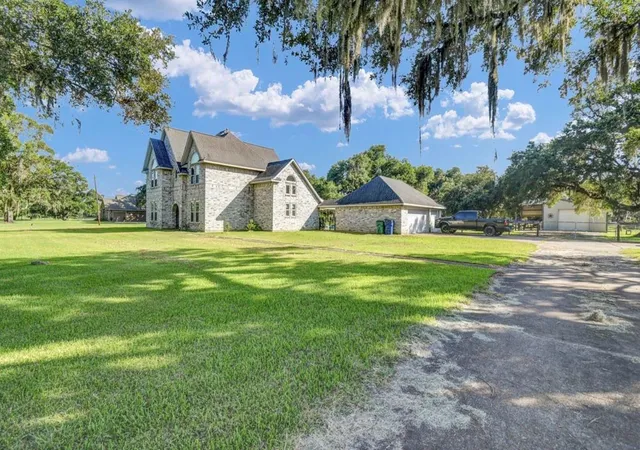 Photo 1 of Single family home for sale at 1314 Remington Ct, Angleton, TX 77515 | MLS# 73738566 | Listing updated on 2026-09-13