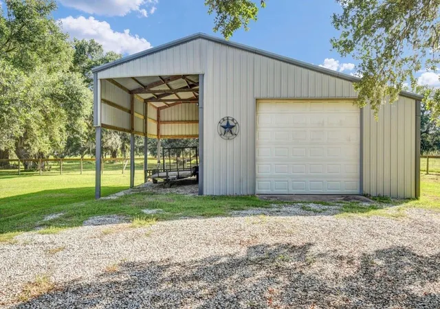 Photo 2 of Single family home for sale at 1314 Remington Ct, Angleton, TX 77515 | MLS# 73738566 | Listing updated on 2026-09-13