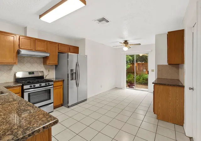 4th image of 4719 Rainbow Run, Sugar Land, TX 77479 | MLS# 20442979