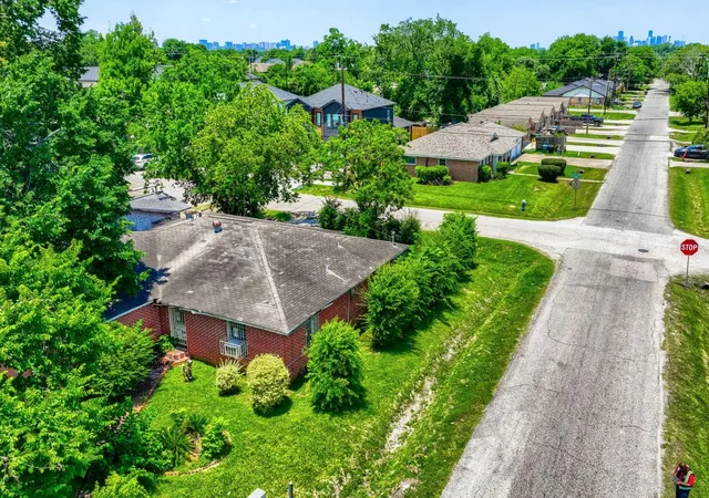 1st image of 4538 Larkspur St, Houston, TX 77051 | MLS# 42385664