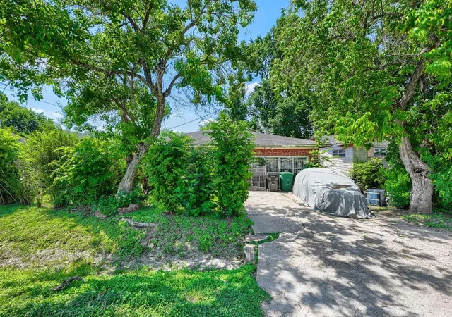 4th image of 4538 Larkspur St, Houston, TX 77051 | MLS# 42385664