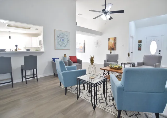 5th image of 4634 Stonemede Dr, Friendswood, TX 77546 | MLS# 24977028
