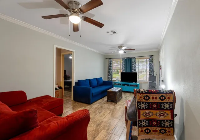 Photo 3 of Single family home for sale at 2423 Metz St, Houston, TX 77034 | MLS# 35948119 | Listing updated on 2026-03-13