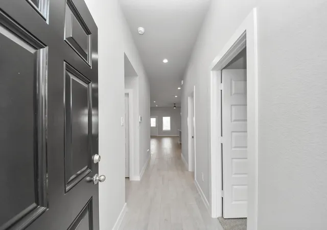 Photo 3 of Single family home for sale at 16031 Sycamore Maple Ln, Cypress, TX 77429 | MLS# 27450538 | Listing updated on 2026-09-18